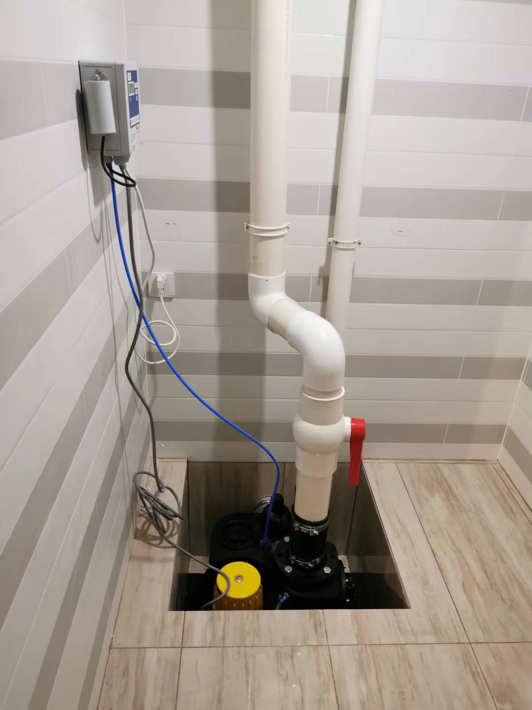 污水提升器